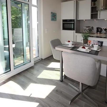 Apartamento Linden-Palais 4-Sterne-Apartment In Strandnaehe *