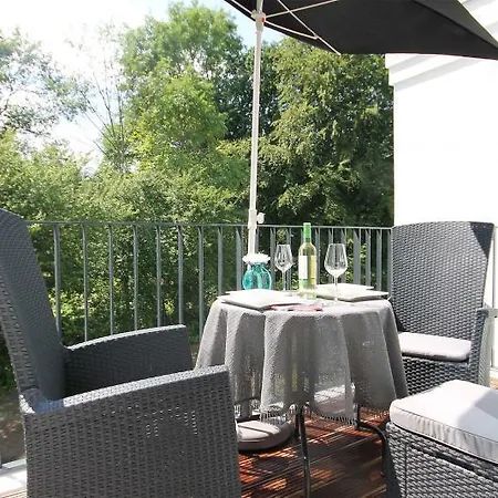 Linden-Palais 4-Sterne-Apartment In Strandnaehe * Heiligendamm