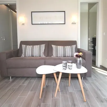 Διαμέρισμα Linden-Palais 4-Sterne-Apartment In Strandnaehe Heiligendamm